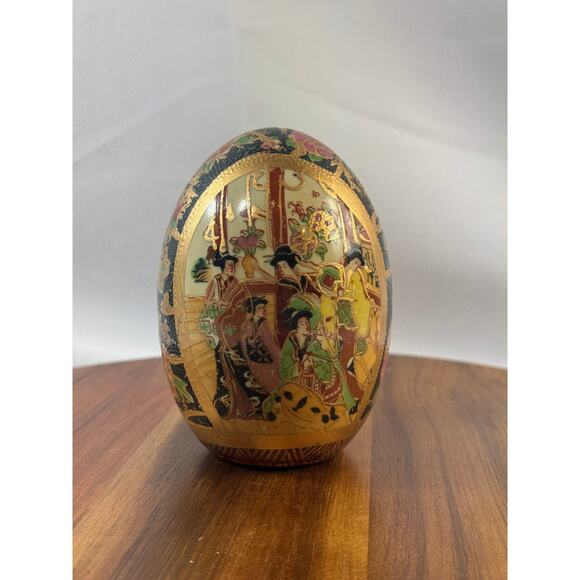 Vintage Hand-Painted Satsuma Egg | Gold Gilt Japanese Porcelain | Geisha Design - Picture 1 of 8